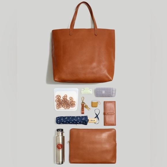 The Transport Tote in English Saddle - Picture 5 of 9